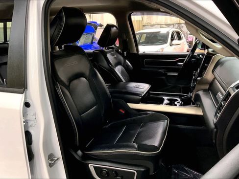 Used 2022 RAM 1500 Laramie image 9
