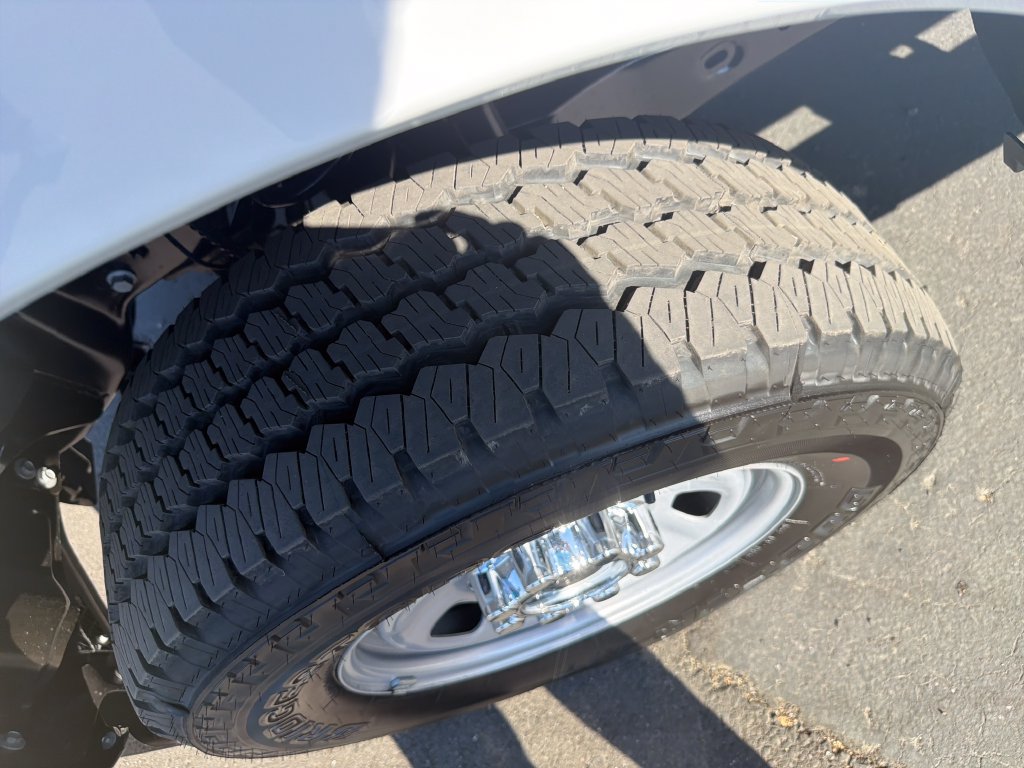 New 2027 Ford F350 XL w/ XL Chrome Package AWD/4WD image 24
