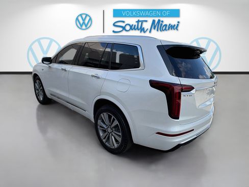Used 2022 Cadillac XT6 Premium Luxury FWD image 5