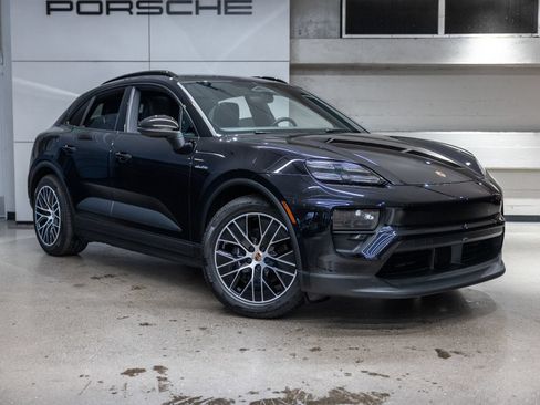 Certified 2025 Porsche Macan Electric RWD image 10