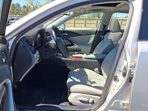 Used 2007 Lexus IS 350 image 15