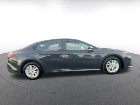 Used 2025 Toyota Camry LE image 16