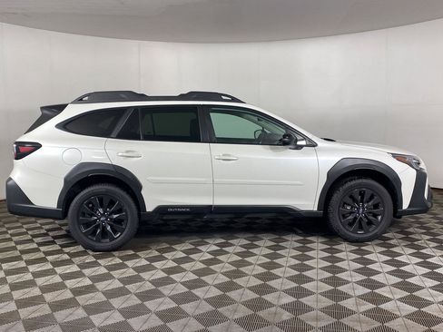 Used 2023 Subaru Outback Onyx Edition AWD/4WD image 4