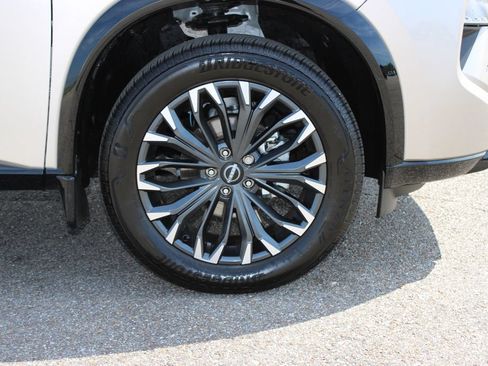 Used 2025 Nissan Rogue Platinum AWD/4WD image 5