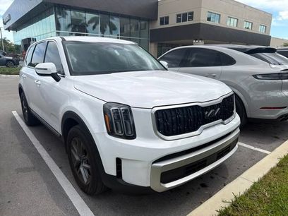 Used 2025 Kia Telluride LX