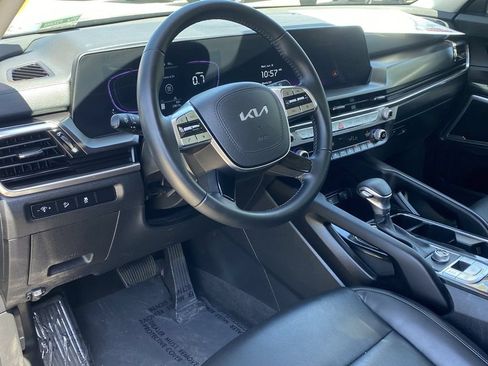 Used 2025 Kia Telluride LX FWD image 21