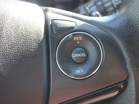 Used 2022 Honda HR-V Sport image 12