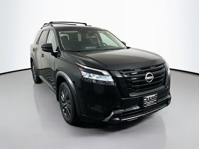 Used 2022 Nissan Pathfinder SV w/ SV Black Package