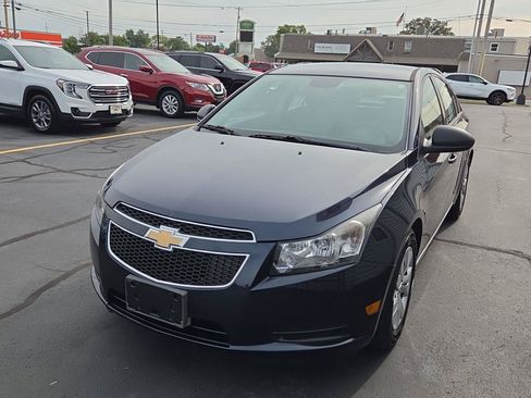 Used 2014 Chevrolet Cruze LS FWD image 7