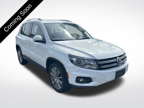 Used 2016 Volkswagen Tiguan SE AWD/4WD image 3