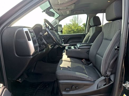 Used 2019 Chevrolet Silverado 1500 LT w/ All Star Edition AWD/4WD image 11
