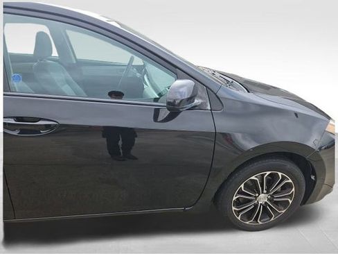 Used 2014 Toyota Corolla L image 19