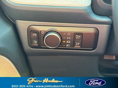 New 2025 Ford Maverick XLT w/ XLT Luxury Package image 25
