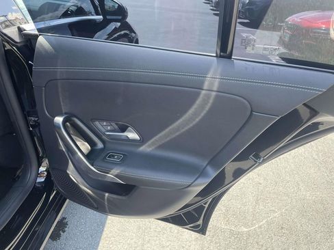 Used 2023 Mercedes-Benz CLA 250 image 22