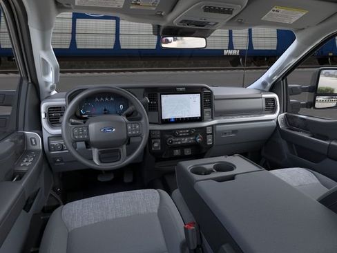 New 2026 Ford F350 4x4 Crew Cab Super Duty image 9