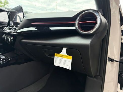 New 2026 Chevrolet Trax RS w/ Sunroof Package FWD image 20