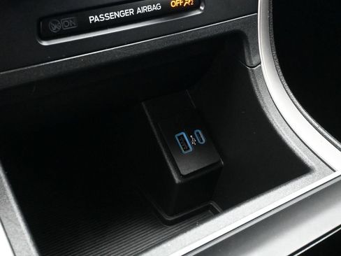 Used 2022 Ford Edge SE w/ Black Appearance Package AWD/4WD image 16