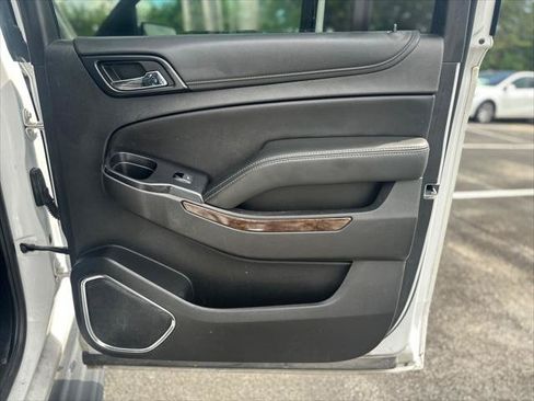 Used 2019 Chevrolet Suburban LT AWD/4WD image 21