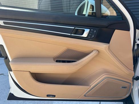 Certified 2023 Porsche Panamera RWD image 16