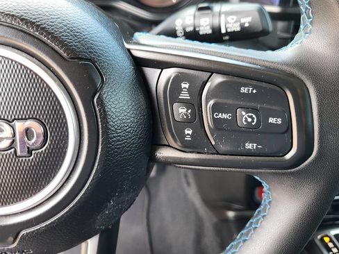 Used 2024 Jeep Wrangler Unlimited Rubicon 4xe AWD/4WD image 32