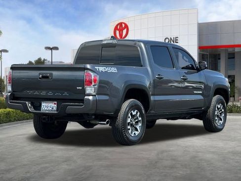 Used 2023 Toyota Tacoma TRD Off-Road w/ Technology Package AWD/4WD image 4
