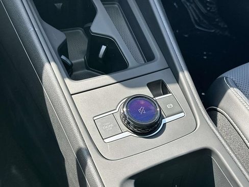 New 2026 Volkswagen Tiguan SE R-Line AWD/4WD image 24