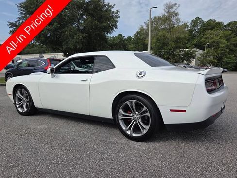Used 2020 Dodge Challenger R/T RWD image 3