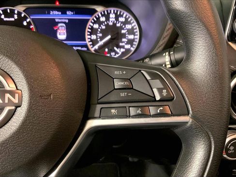 Used 2025 Nissan Sentra SV image 19