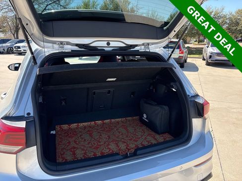 Used 2022 Volkswagen GTI S image 9