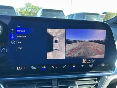 New 2026 Chevrolet Equinox EV LT image 22