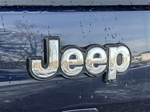 Used 2016 Jeep Cherokee Limited image 25