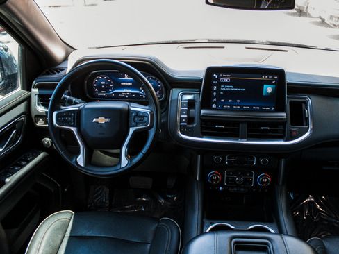 Used 2023 Chevrolet Suburban Premier RWD image 26