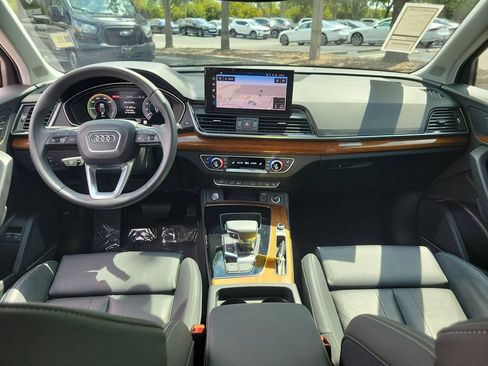 Used 2024 Audi Q5 e Premium Plus w/ Premium Plus Package AWD/4WD image 14