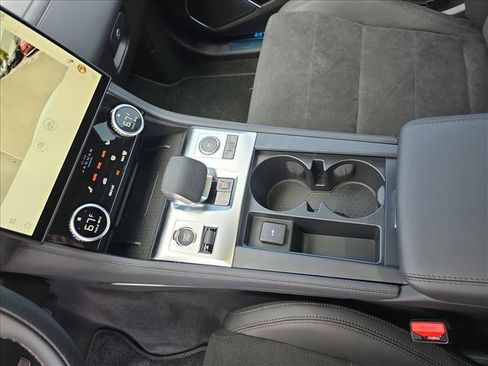 New 2026 Jaguar F-PACE SVR 575 Edition AWD/4WD image 24
