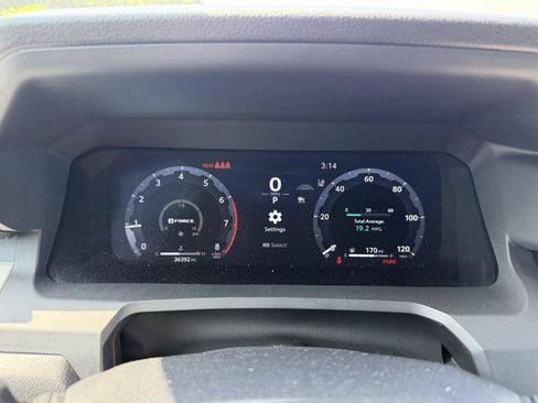 Used 2024 Toyota Tacoma TRD Off-Road AWD/4WD image 10