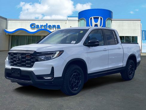 Used 2026 Honda Ridgeline TrailSport+ image 3