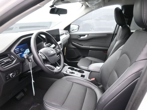 New 2026 Ford Escape SE image 32
