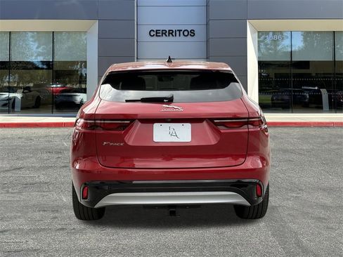 Used 2022 Jaguar F-PACE S image 7
