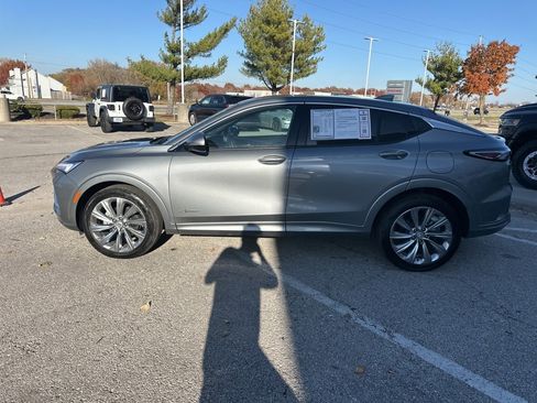 Used 2024 Buick Envista Avenir image 16