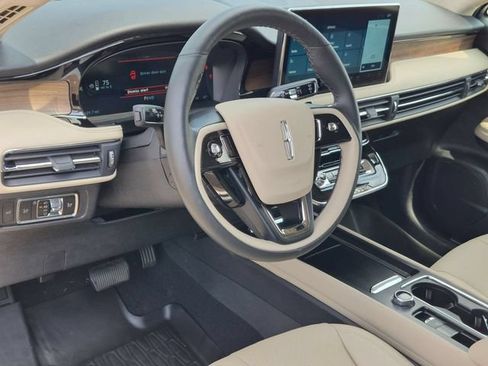 Certified 2026 Lincoln Corsair Reserve w/ Rear Removable Package Tray AWD/4WD image 11