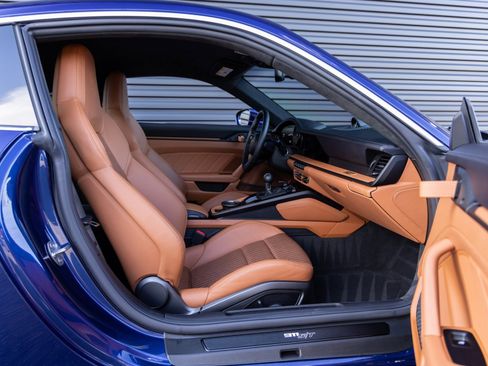 Used 2024 Porsche 911 GT3 RS image 33