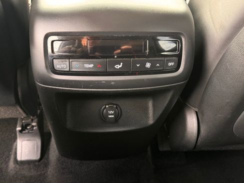 Used 2024 Hyundai Palisade SEL FWD image 29