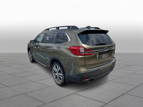 Used 2022 Subaru Ascent Touring AWD/4WD image 2