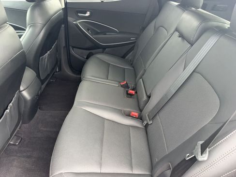 Used 2018 Hyundai Santa Fe Sport 2.0T FWD image 13