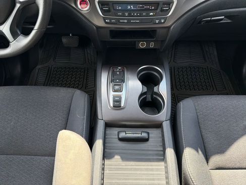 Used 2021 Honda Passport Sport image 14