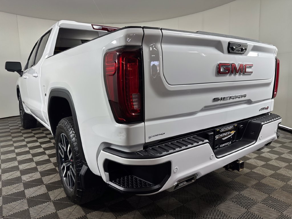 Used 2024 GMC Sierra 1500 AT4 w/ Technology Package AWD/4WD image 3