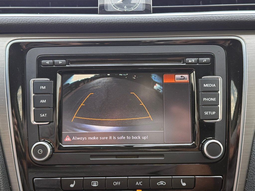 Used 2014 Volkswagen Passat 2.5 SE FWD image 13