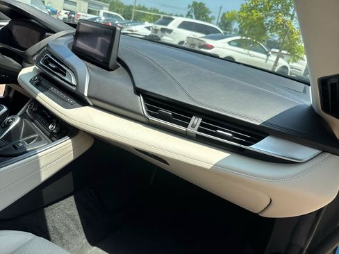 Used 2016 BMW i8 AWD/4WD image 35