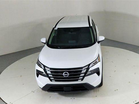 New 2026 Nissan Rogue SV image 14