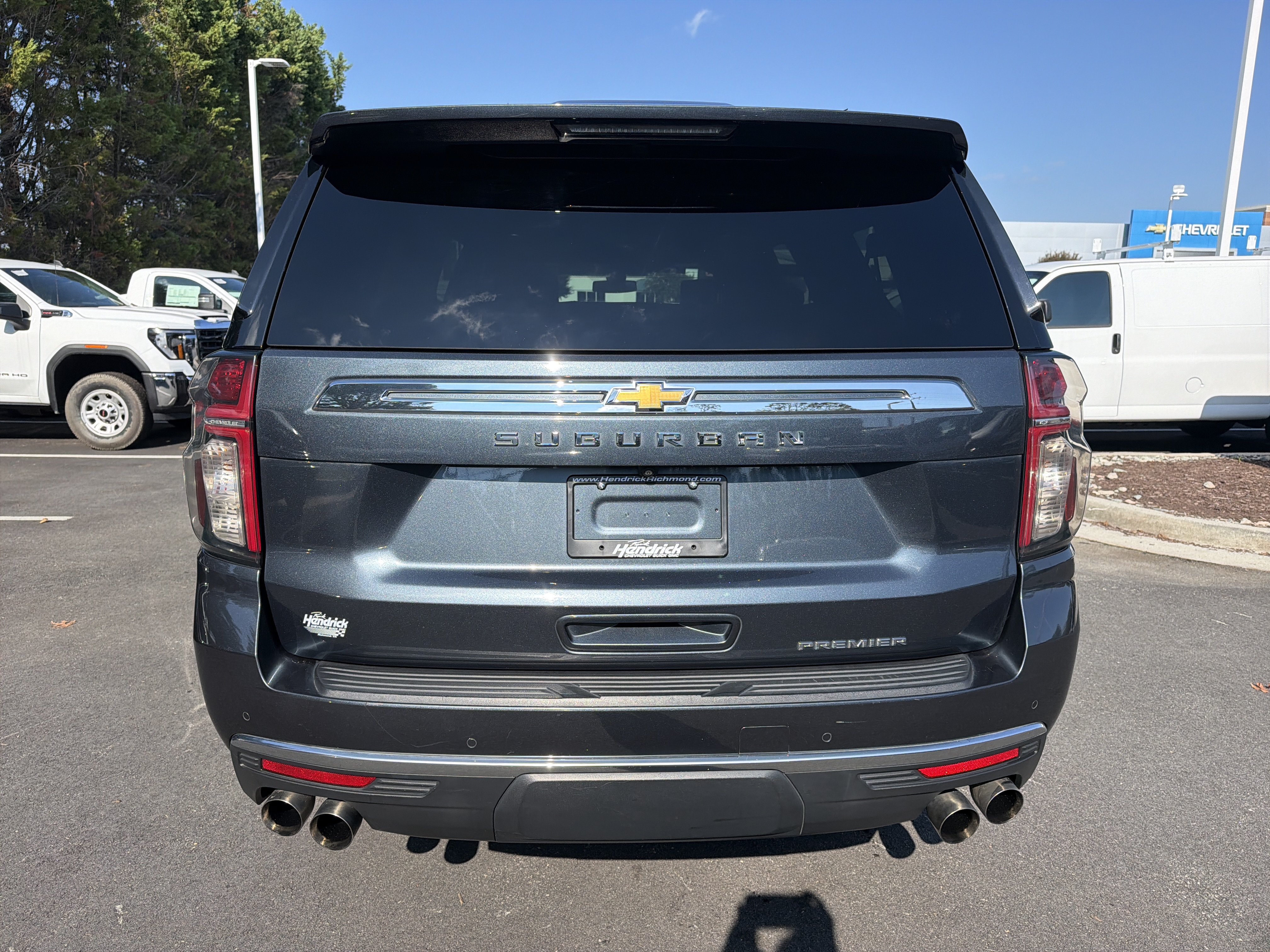 Used 2021 Chevrolet Suburban Premier AWD/4WD image 9